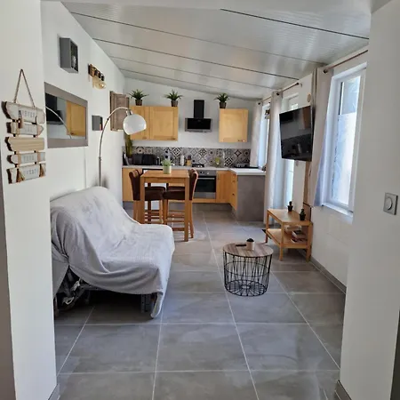 公寓 Maisonnette A 350m De La